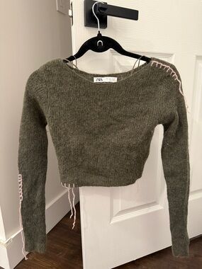 Zara Olive Green Cropped Crewneck Sweater with Pink Stitching